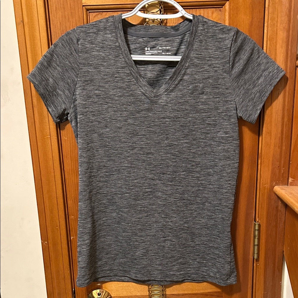 Under Armour Women's Heathered Charcoal V-Neck Tee